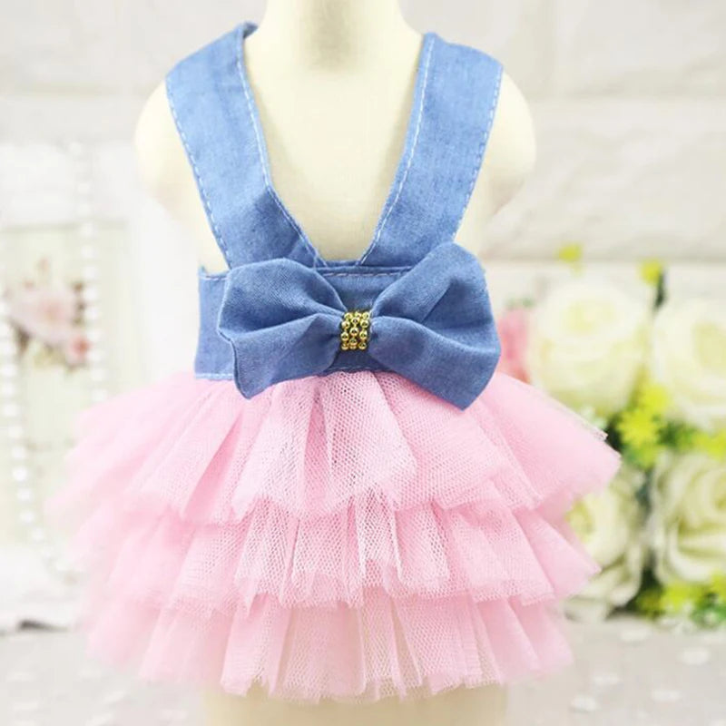 Hermoso vestido para las princesas del hogar.
